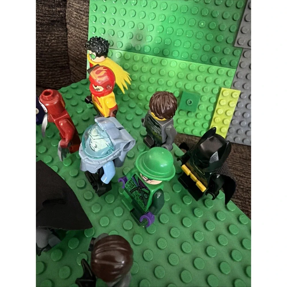 LEGO DC Super Heroes Minifigures Lot Batman Superman Robin Riddler Read